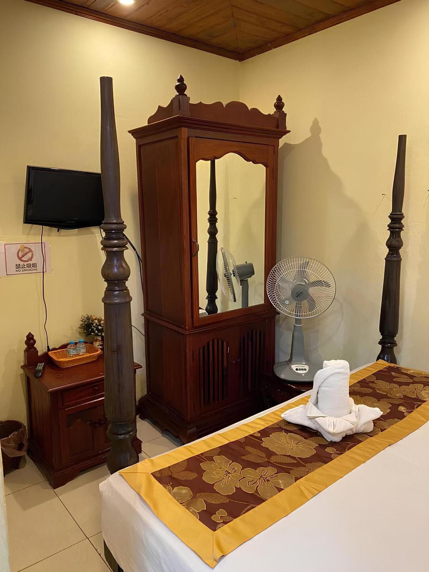 Sakura Wood House Hotel หลวงพระบาง ภายนอก รูปภาพ