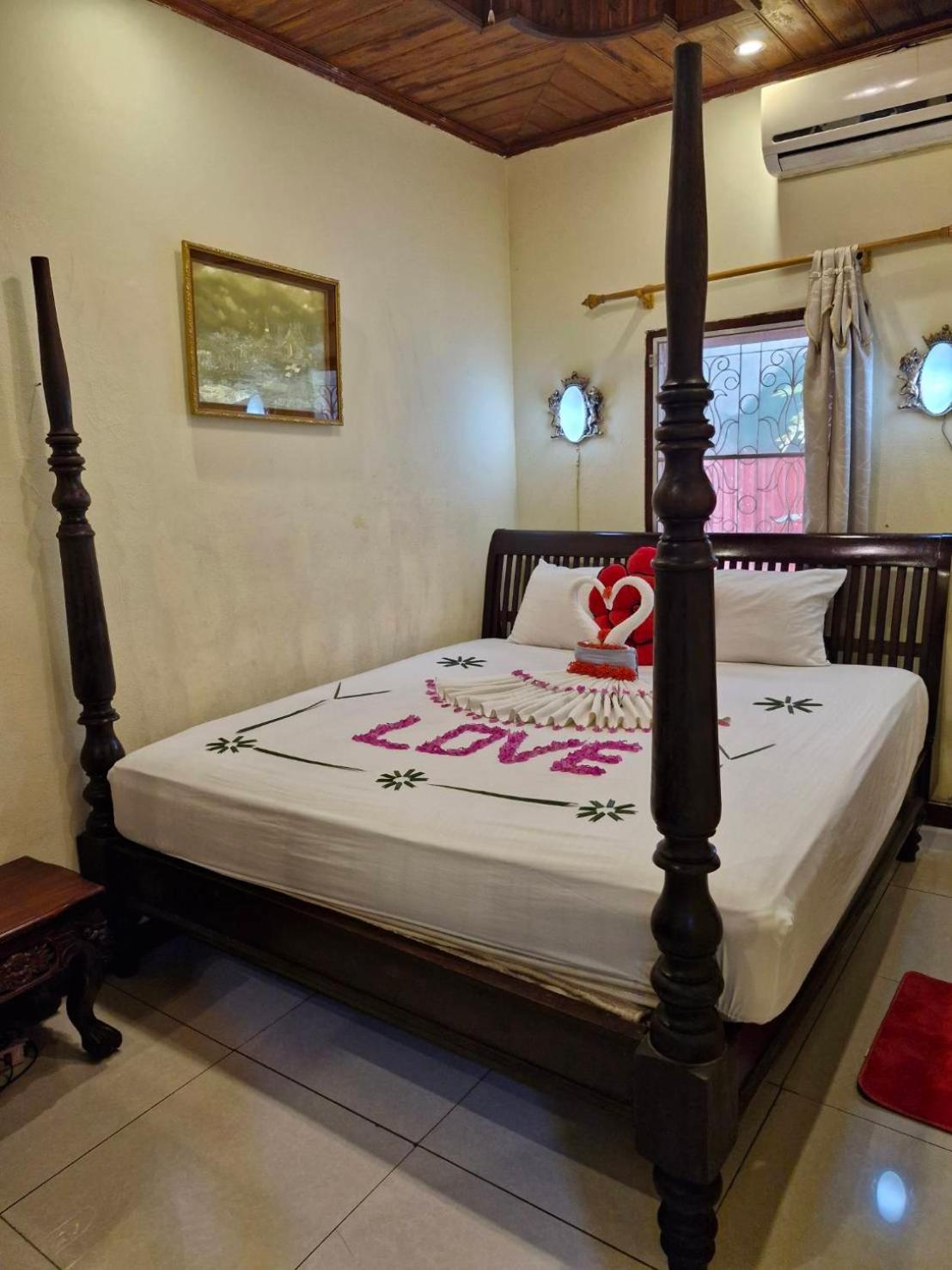 Sakura Wood House Hotel หลวงพระบาง ภายนอก รูปภาพ